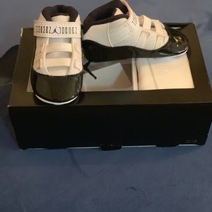 Jordan Shoes - Jordan 11 Retro Gift Pack Jordan Shoes - Jordan 11 Retro Gift Pack